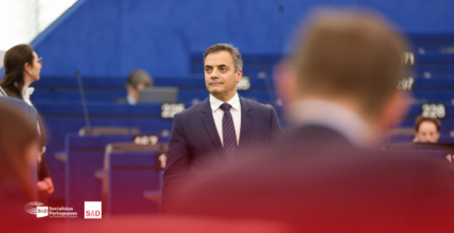 Quando a democracia é posta à prova, não há lugar para o silêncio Quando a democracia é posta à prova, não há lugar para o silêncio